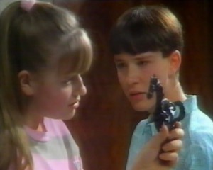 Gwyn shows Nia the changed horse