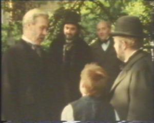 Lord Stirling offers him �200 for it