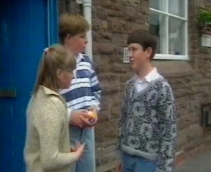 Gwyn, ALun and Nia talk about Emlyn