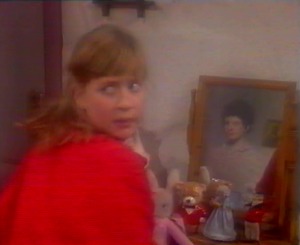 Nia sees Eirlys in the mirror