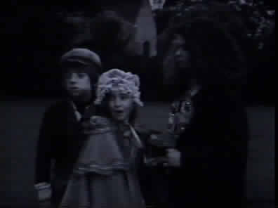 Ms Vole appraochesa terrified Saah and Tom