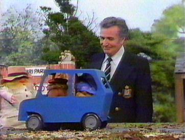 Norman and Mable driving in